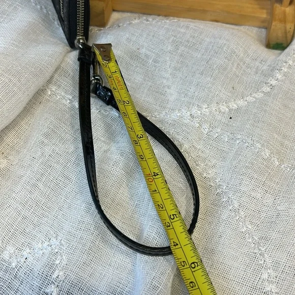 NWOT Coach large wallet with wrist leash - Picture 5 of 15